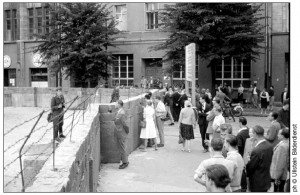 6. mur de berlin en 1961