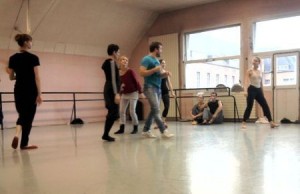 Fabrice Todaro et les danseuses du ballet