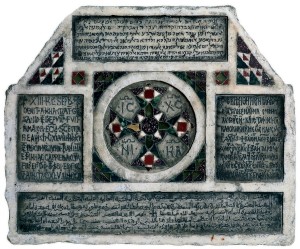 Stèle funéraire quadrilingue d’Anne, mère du clerc Grisanthe par  JamesAitcheson on Twitter