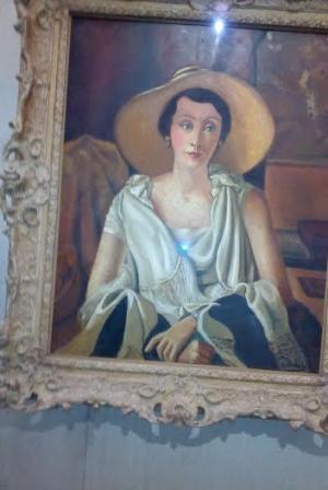 DERAIM. Portrait de madame Paul Guillaume au grand chapeau. Vers 1928-29.